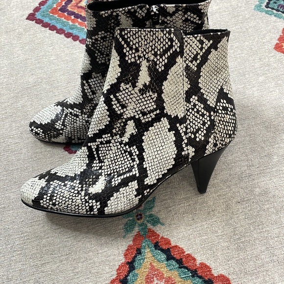 IRO Shoes - IRO Black and White Snake-Print Ankle Boots